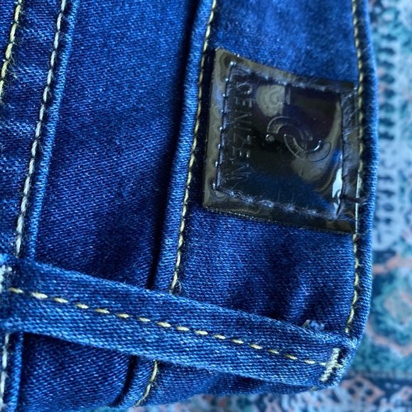 Jeans - Picture 2 of 4